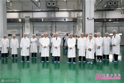 瑞士羅氏集團(tuán)與新華制藥攜手，山東首個(gè)國(guó)際合作生物技術(shù)項(xiàng)目正式投入運(yùn)營(yíng)